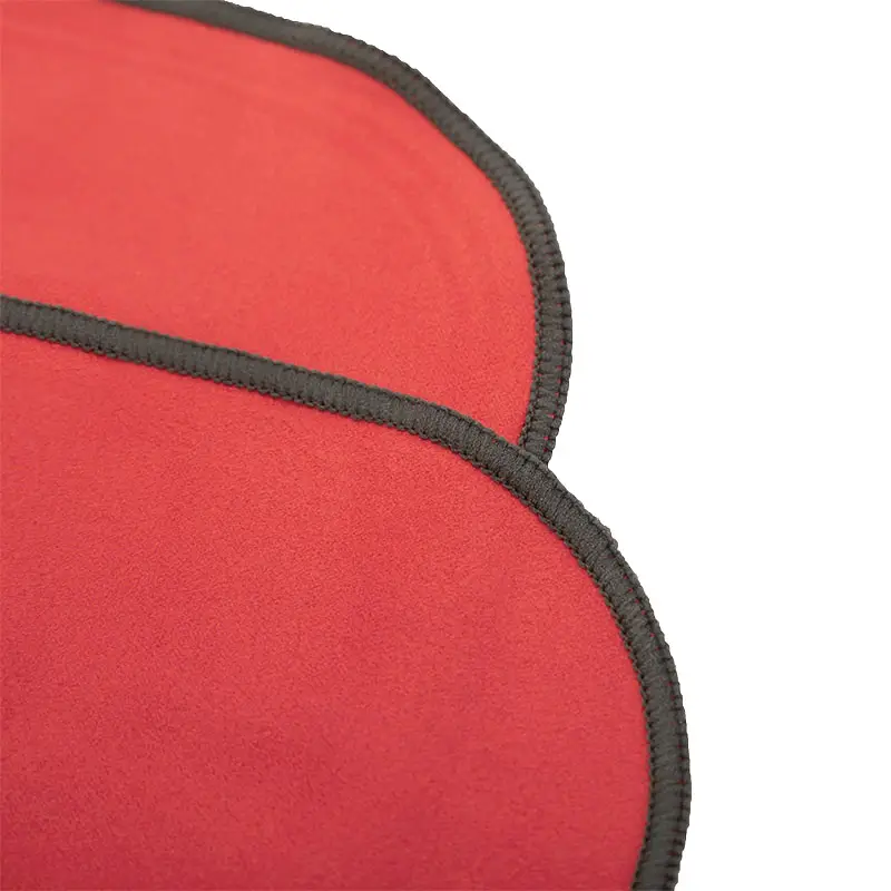 Toallon CLOUD — Rojo · Rojo · Microfibra