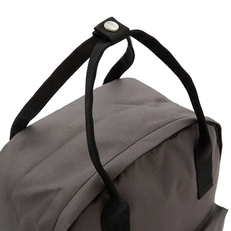 Mochila Rosario — Gris Oscuro · Negro